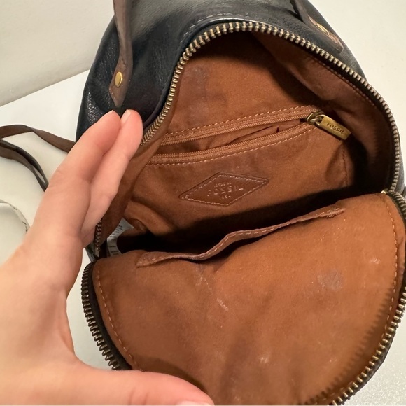 Fossil black leather  mini backpack bag - Picture 5 of 8